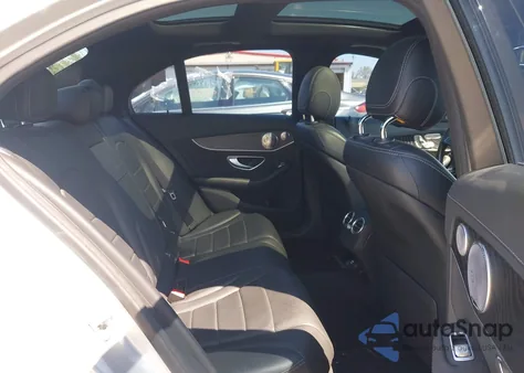 2016 Mercedes-Benz C 300 Sport 4Matic из США, поврежденный, VIN 55SWF4KB6GU098542